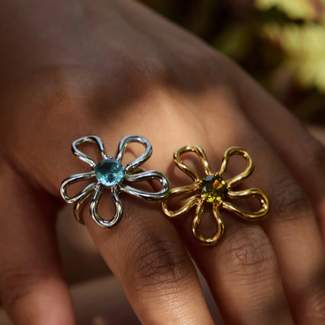 Stainless Steel Zircon Flower Ring