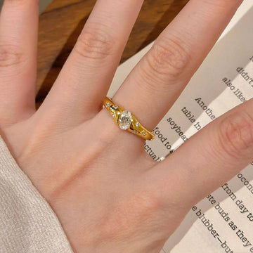 925 Sterling Silver Ring Plated with 18K Gold, Inspired by Star - Glow Asteroids