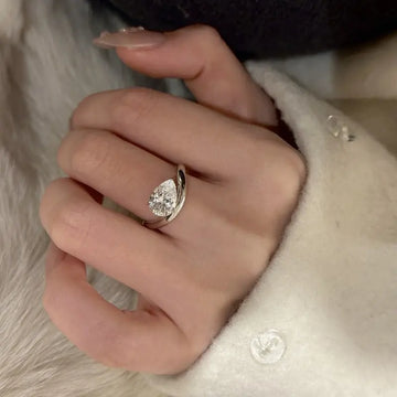925 Sterling Silver Platinum-Plated Fluid Teardrop Ring with High Carbon Diamond
